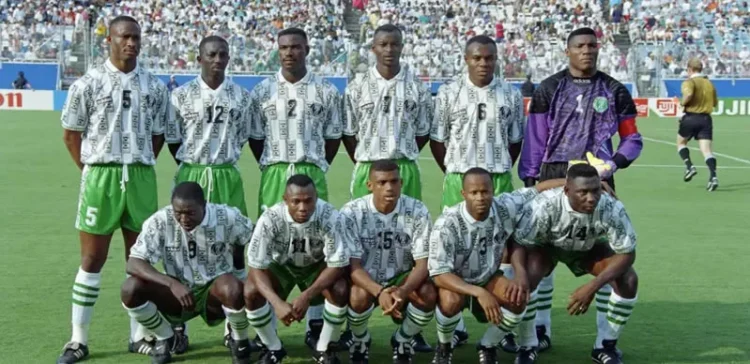 Buhari redeems 28-year FG vow to ‘94 Eagles