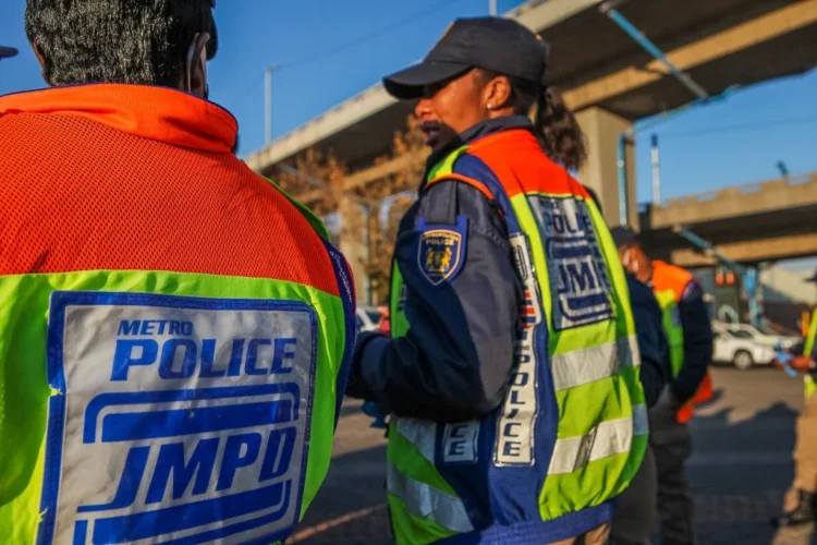Man who posed as JMPD officer arrested, linked to scores of robbery cases
