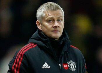 Manchester United talking exit terms with Ole Gunnar Solskjaer after emergency board meeting