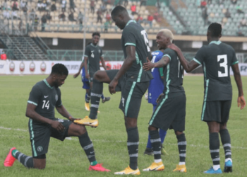 Transfers: Fiorentina eye award-winning Super Eagles star to replace Juventus’ Vlahovic