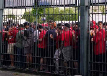 Champions League final: CCTV footage deleted | Paris police chief apologises for tear-gassing Liverpool fans