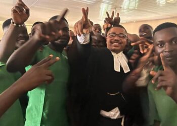 IPOB Members Detained Since 2021 Pose For Photos After Court Adopted Their No-Case Submission