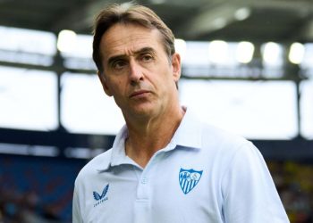 Lopetegui sacked as Sevilla manager after defeat to Dortmund