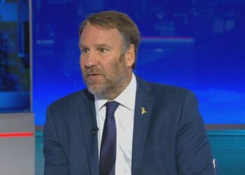 EPL: Merson Predicts 18 Fixtures Taking Place In England This Weekend