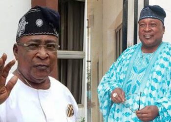 Veteran Nigerian musician, Kollington Ayinla critically ill, placed on oxygen