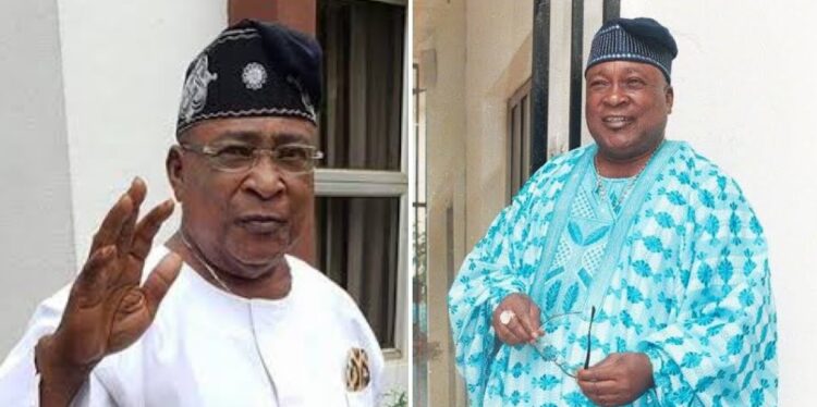 Veteran Nigerian musician, Kollington Ayinla critically ill, placed on oxygen