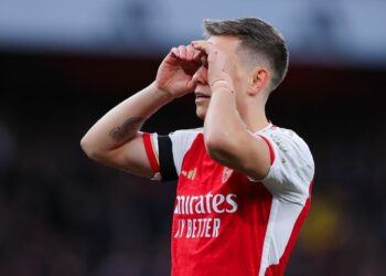 Leandro Trossard rubs salt in Chelsea wounds with three-word message after Arsenal rout