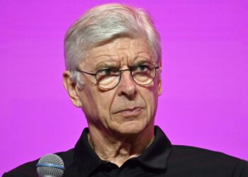 UCL: Wenger disagrees with Arteta after Arsenal lost 2-1 to PSG